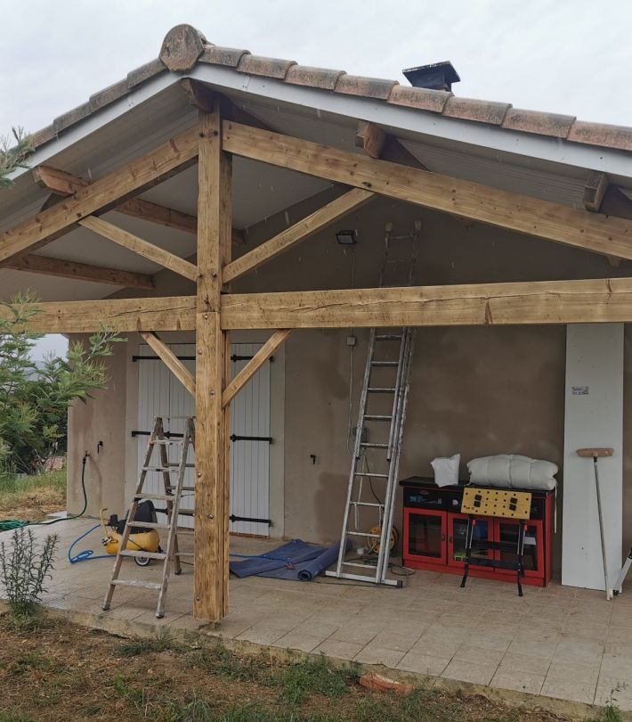 Peinture anti-humidité sur muret de jardin à Pibrac